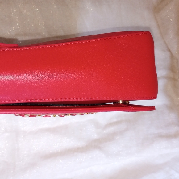 Beautiful Love Moschino Red Heart Chain Bag; W/DustBag; NWT - Picture 11 of 13